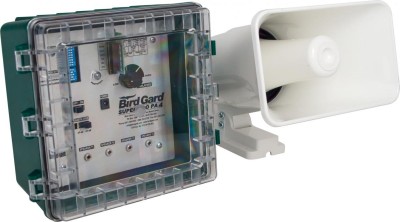 Биоакустический отпугиватель Bird Gard Super Pro PA-4 Специальный электронный прибор низкочастотного диапазона для отпугивания ворон, галок, грачей, бакланов, гусей. Обеспечивает высококачественное воспроизведение криков тревоги и бедствия отпугиваемых птиц.