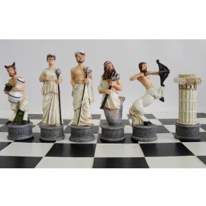 Шахматы из полистоуна &quot;Весёлые фавны&quot; Шахматы выполнены по мотивам древнегреческой мифологии. Пешки - весёлые фавны, предлагающие всем любимый напиток бахуса. В роли шахматного коня традиционно выступает Кентавр. 
