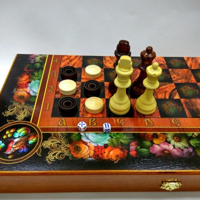 Набор - шахматы, шашки, нарды, доска 50 см Игровой набор "Цветочный" состоит из трех игр в одном комплекте: шахматы, шашки, нарды.