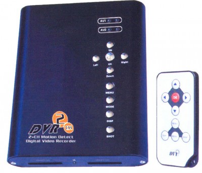 Видеорегистратор DV-300 Цифровой портативный DVR с записью видео и аудиоинформации, а также отдельных кадров на две съемные SD-карты от двух камер. Встроенный 2-х канальный детектор движения, включение записи при подаче питания.